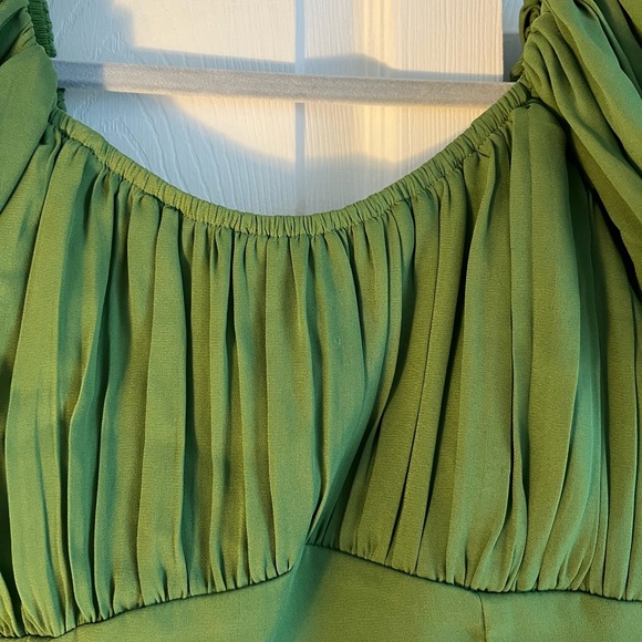 NWT Abercrombie Puff Sleeve top - Picture 4 of 5